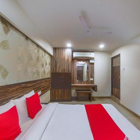 Serenity Inn Ченнаи Экстерьер фото
